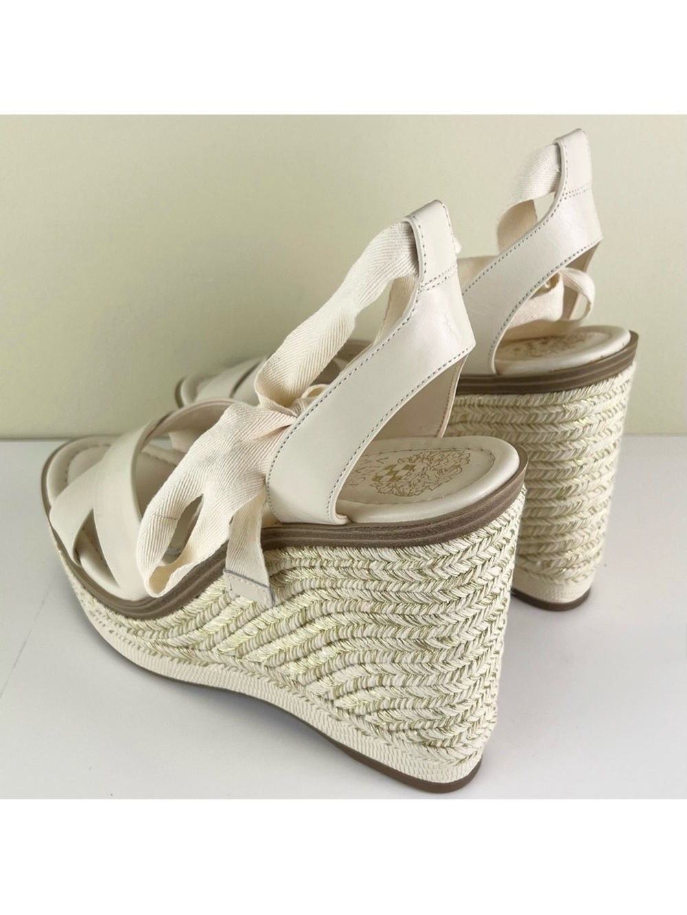 NEW VINCE CAMUTO BEIGE PLATFORM WEDGE SANDALS - Picture 6 of 12
